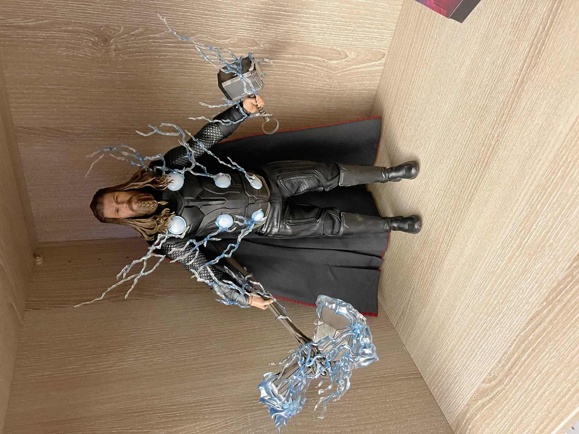 心得開箱文 HOT TOYS MMS557 復仇者聯盟 終局之戰 胖雷神 綜合公仔玩具討論區 精華區 巴哈姆特