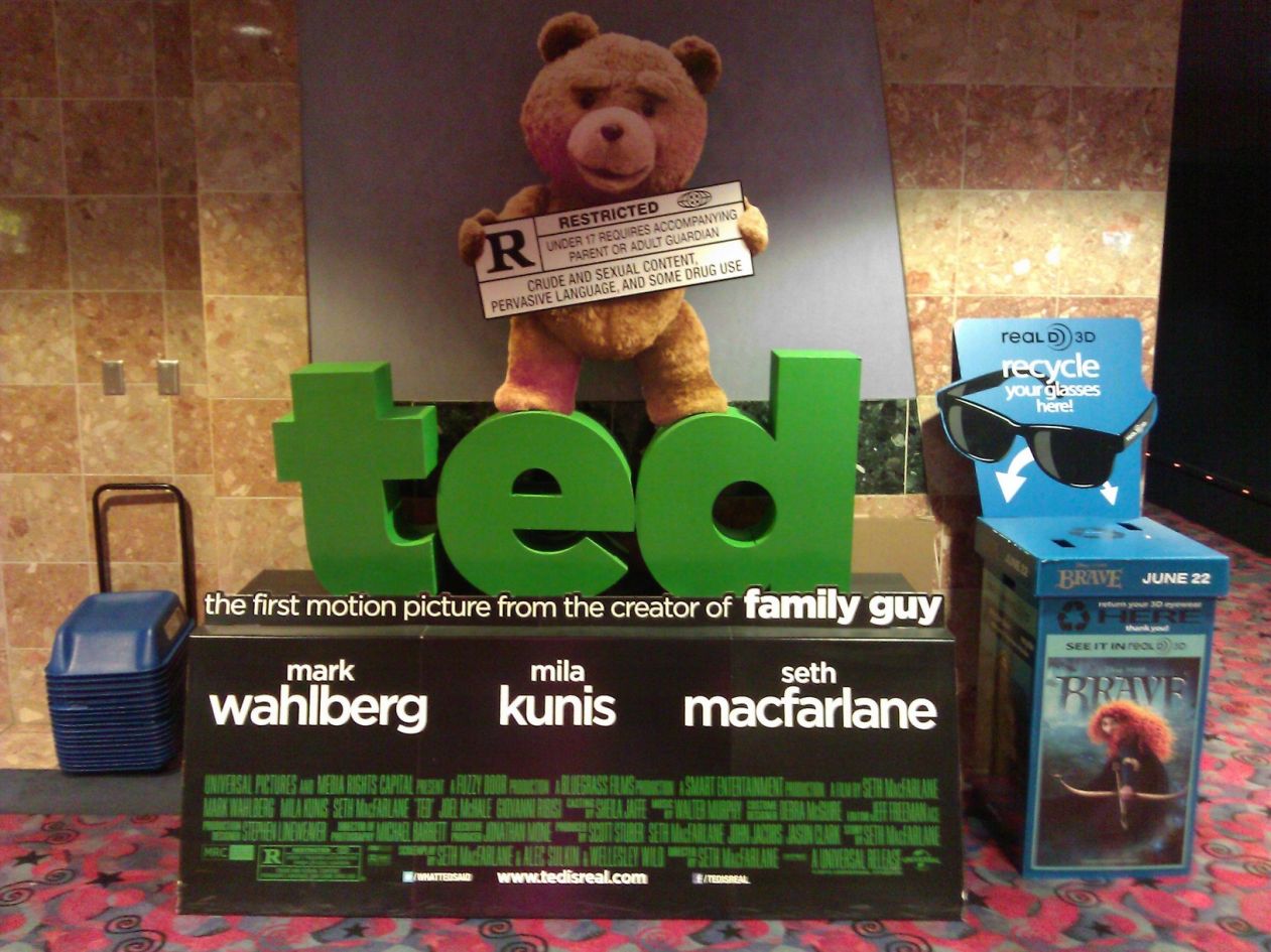 影評：熊麻吉ＴＥＤ - 友情世上千百種，閃電兄弟永流傳- 巴哈姆特