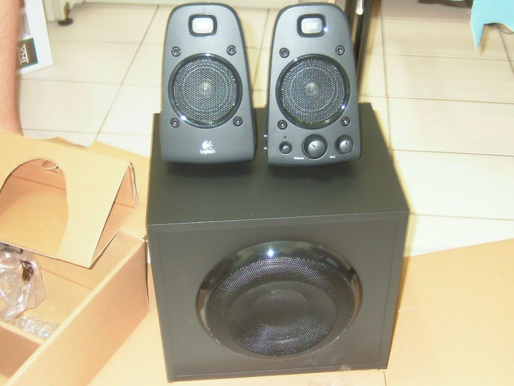 【心得】Logitech Z623簡單開箱與分享 @電腦應用綜合討論 哈啦板 - 巴哈姆特