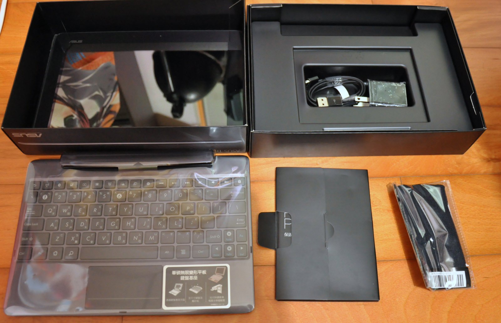 新玩具? ASUS Transformer Pad Infinity TF700 簡易開箱~ - o780125的創作 - 巴哈姆特