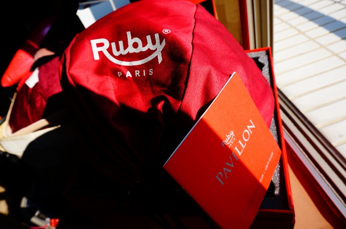 【開箱】Les Ateliers Ruby 安全帽 @汽機車討論 哈啦板 - 巴哈姆特