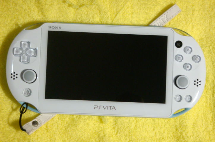 心得】新款PS Vita 2000型推廣文!不要求螢幕的版友們請別錯過! @PSV