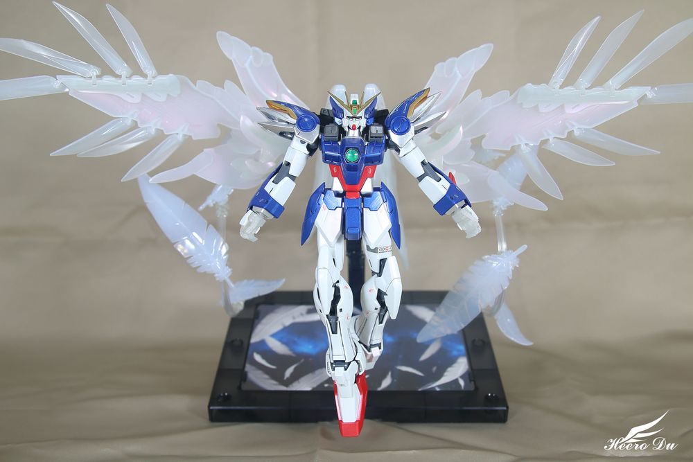 RG 熾天使之羽 素組!? - heero0806的創作 - 巴哈姆特