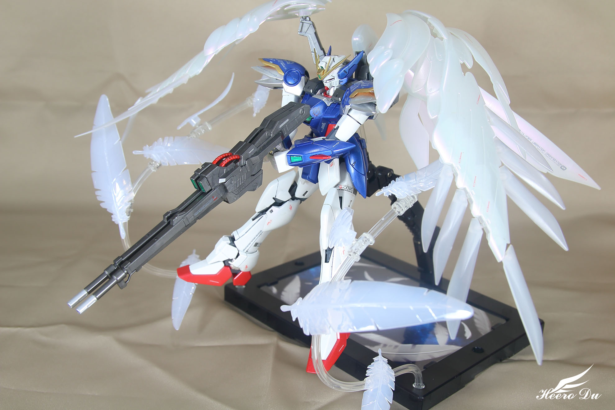 RG 熾天使之羽 素組!? - heero0806的創作 - 巴哈姆特