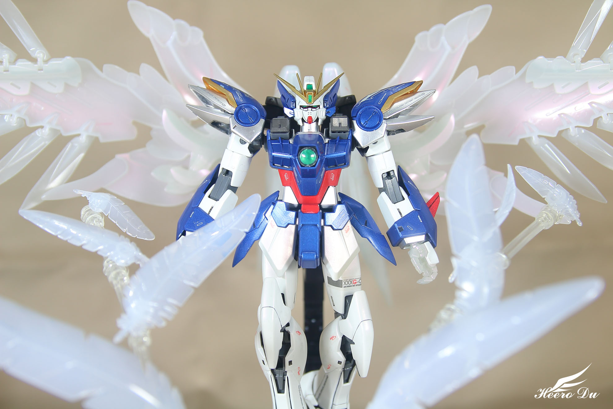 RG 熾天使之羽 素組!? - heero0806的創作 - 巴哈姆特
