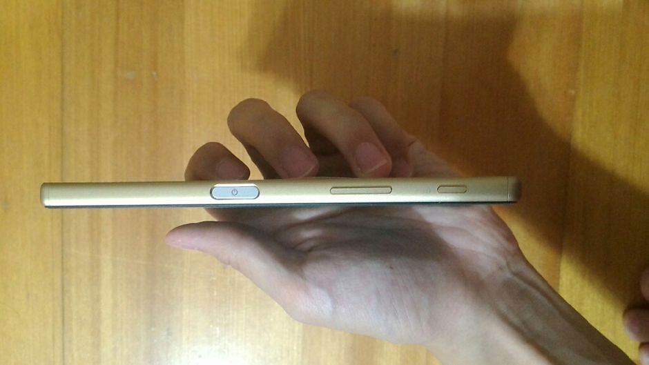 心得 Sony Z5 金色開箱 小更新 智慧型手機哈啦板 巴哈姆特