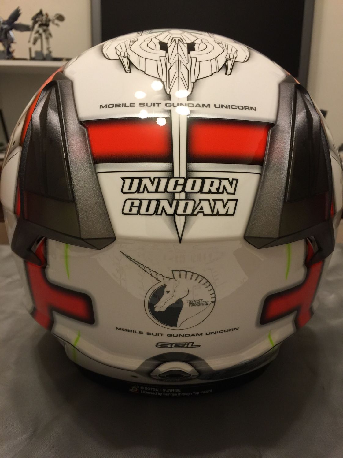 心得】SOL獨角獸鋼彈安全帽開箱@鋼彈哈啦板- 巴哈姆特