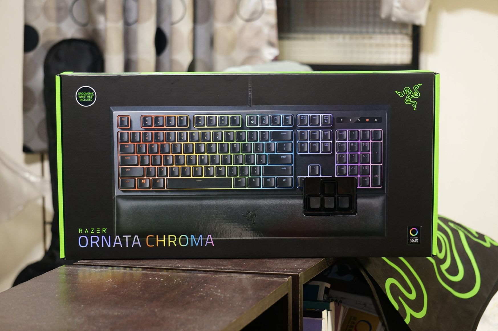 柔軟酥胸鍵盤─RAZER Ornata Chroma 開箱&心得- 巴哈姆特