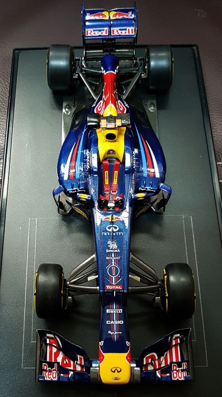 【心得】Revell 1/24 Red bull RB8 @模型技術與資訊 哈啦板 - 巴哈姆特