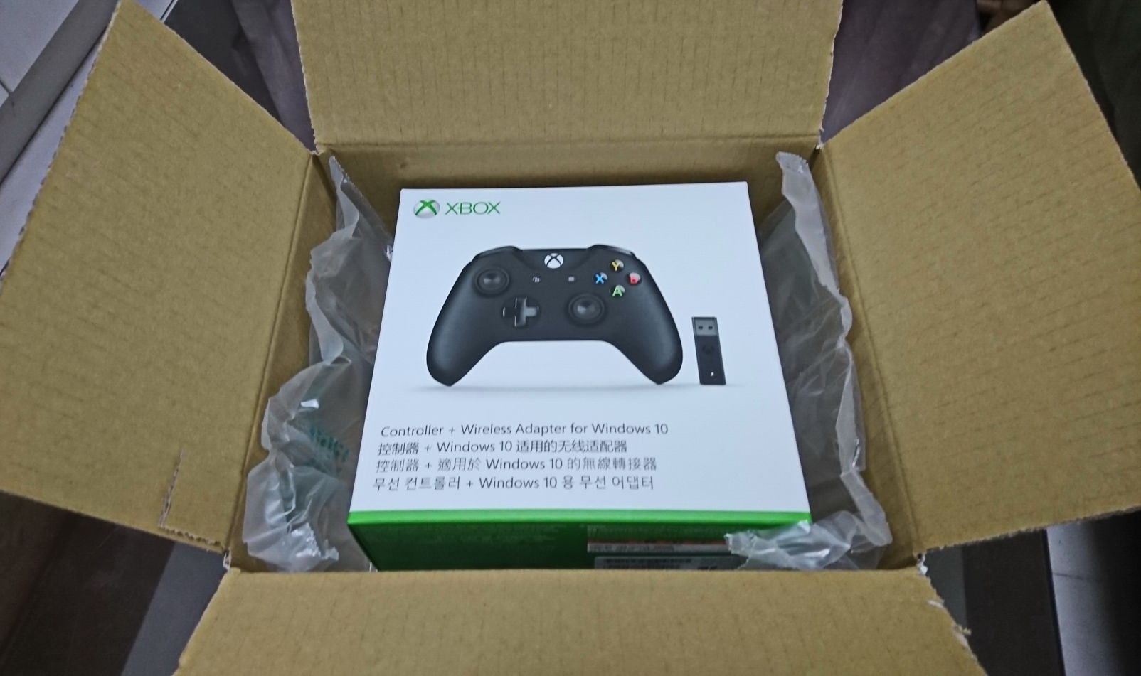 微開箱 在家遊戲的好夥伴xbox One藍芽無線控制器 Z911050的創作 巴哈姆特