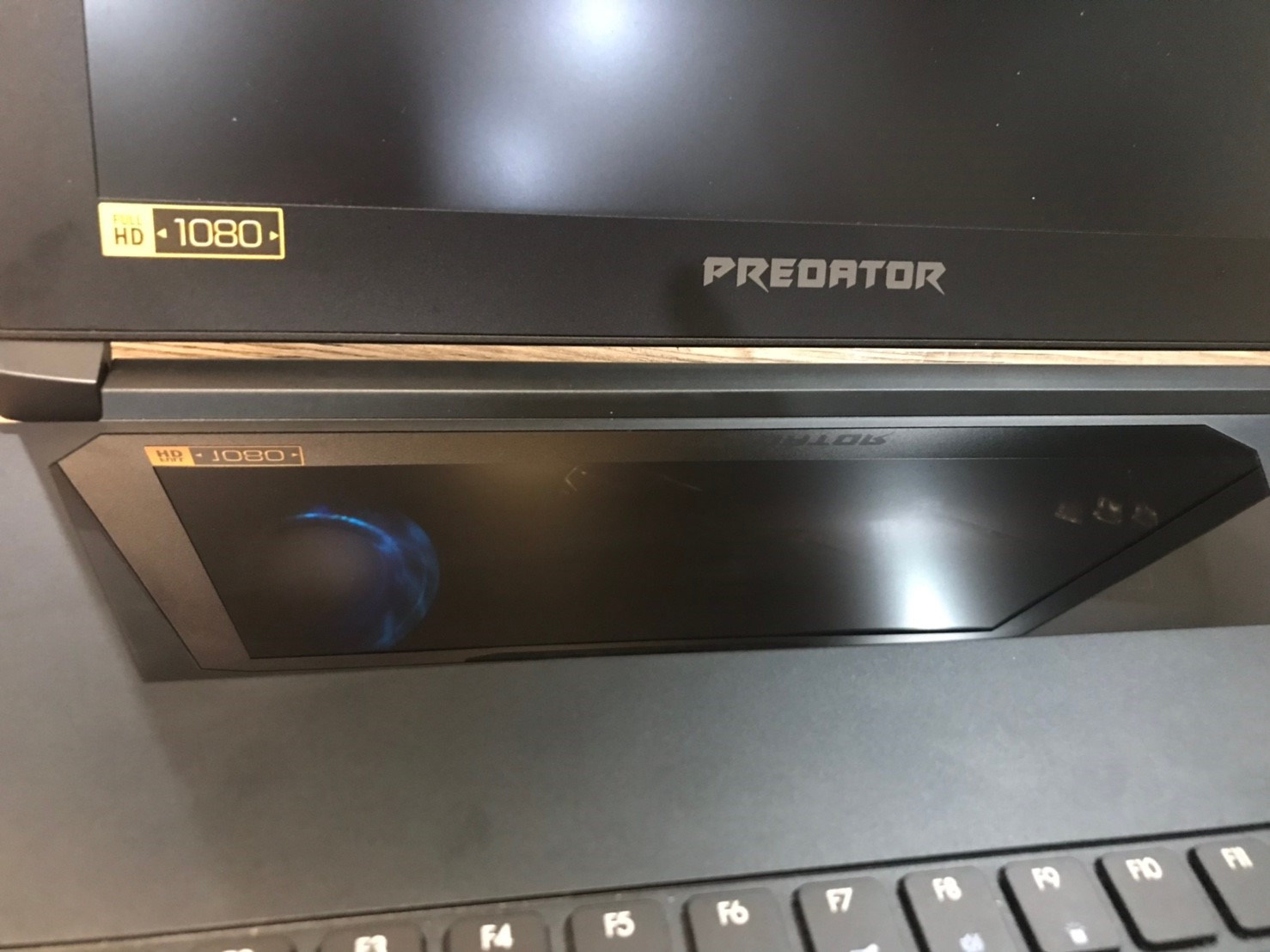 【心得】技嘉sabre移民的Predato Triton700海神 @電腦應用綜合討論 哈啦板 - 巴哈姆特