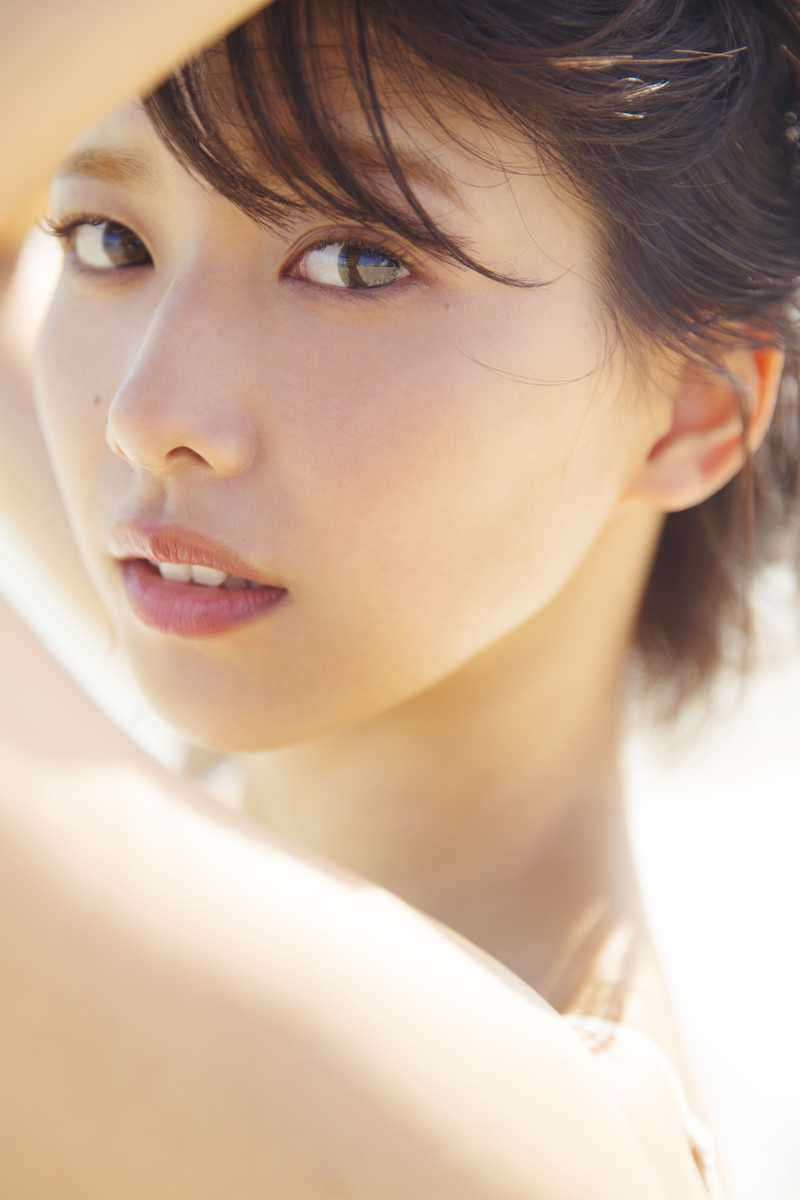 情報】渡邉理佐1st寫真集「無口」4月10日發售決定@AKB48 系列哈啦板