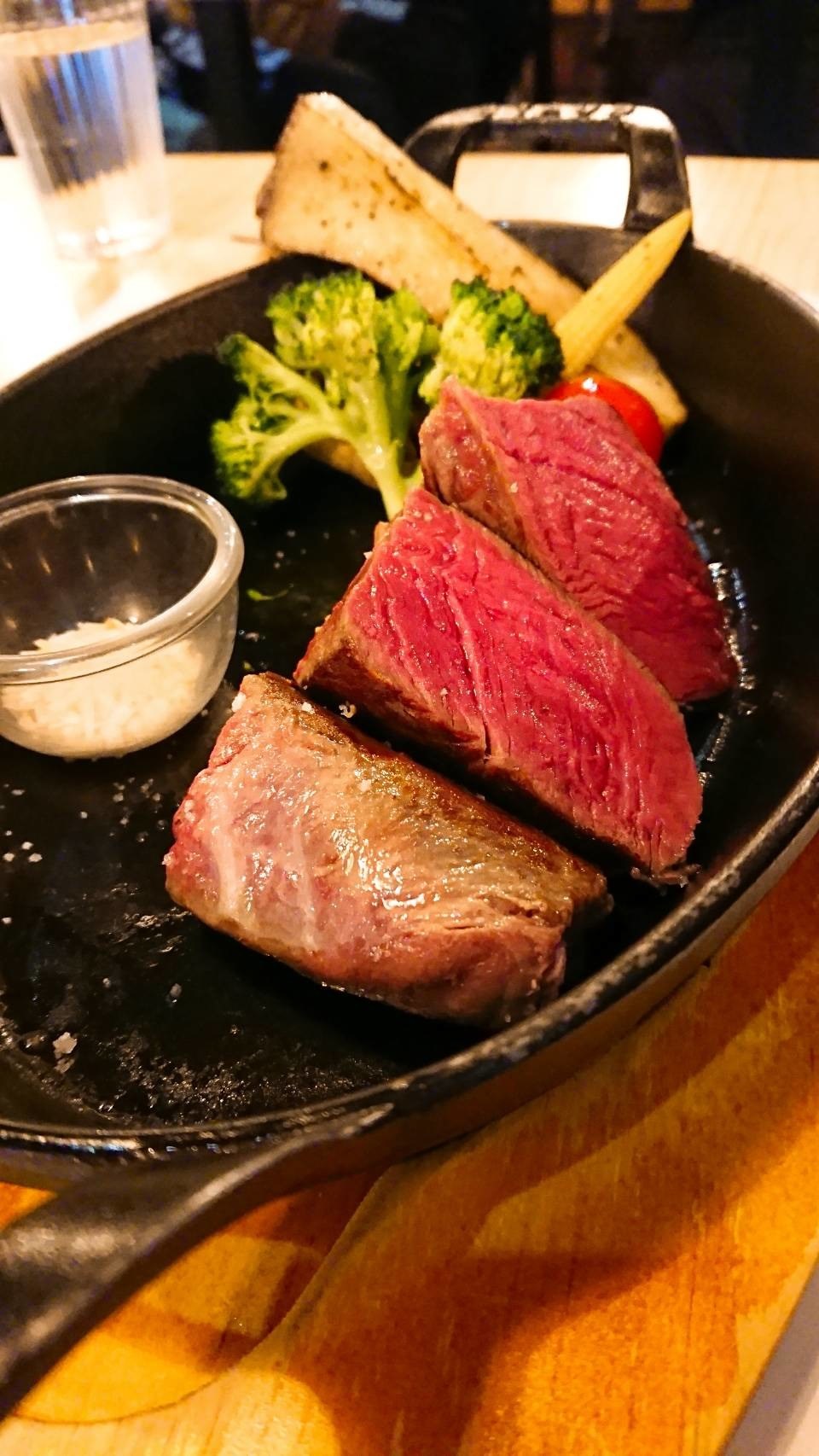 【花蓮美食】肉肉餐桌｜想要大口吃肉來這家就對了，舒適環境中享受高品質肉肉