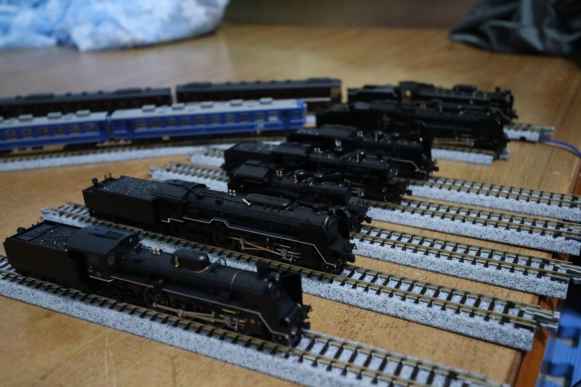 鐵道模型 新幹線電車庫 場外休憩區哈啦板 巴哈姆特