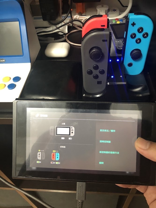 問題 主機突然不能給手把充電 Ns Nintendo Switch 哈啦板 巴哈姆特