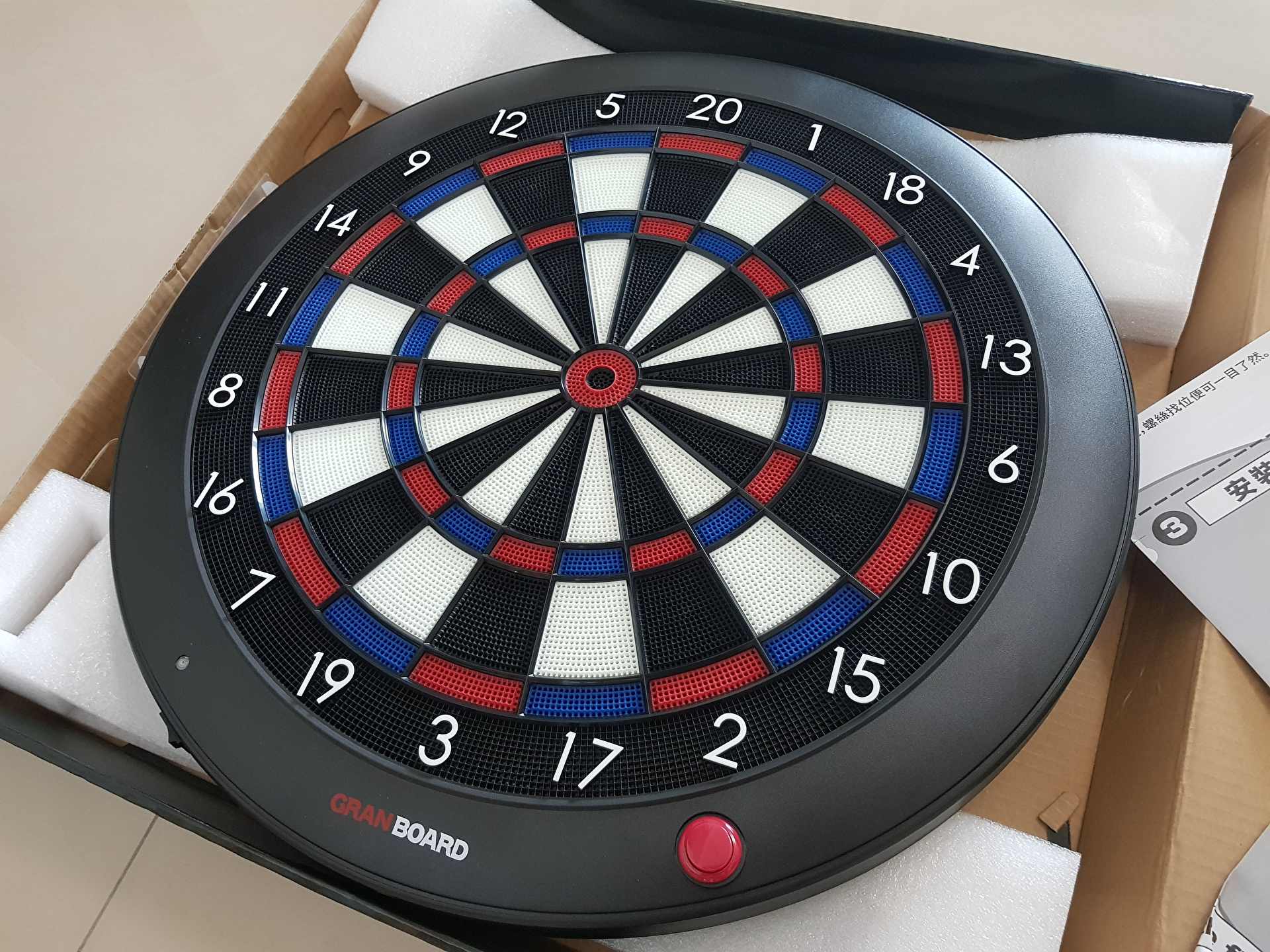 心得】家用飛鏢機GrandBoard3 開箱&安裝心得文@飛鏢運動推廣交流哈啦板- 巴哈姆特