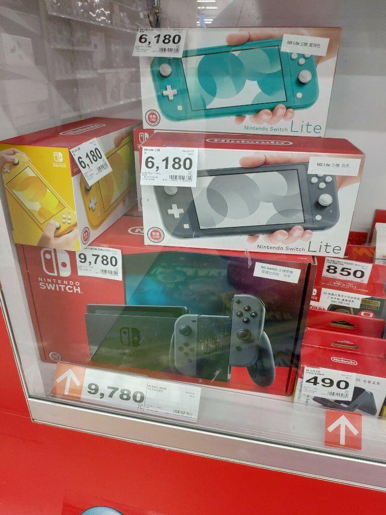 Nintendo Switch lite開箱及部份遊戲感想(更新帳號雙機認證問題@NS