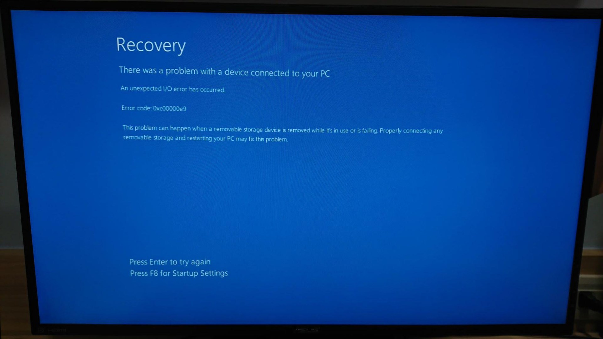 問題 灌w10灌不下去 電腦應用綜合討論哈啦板 巴哈姆特