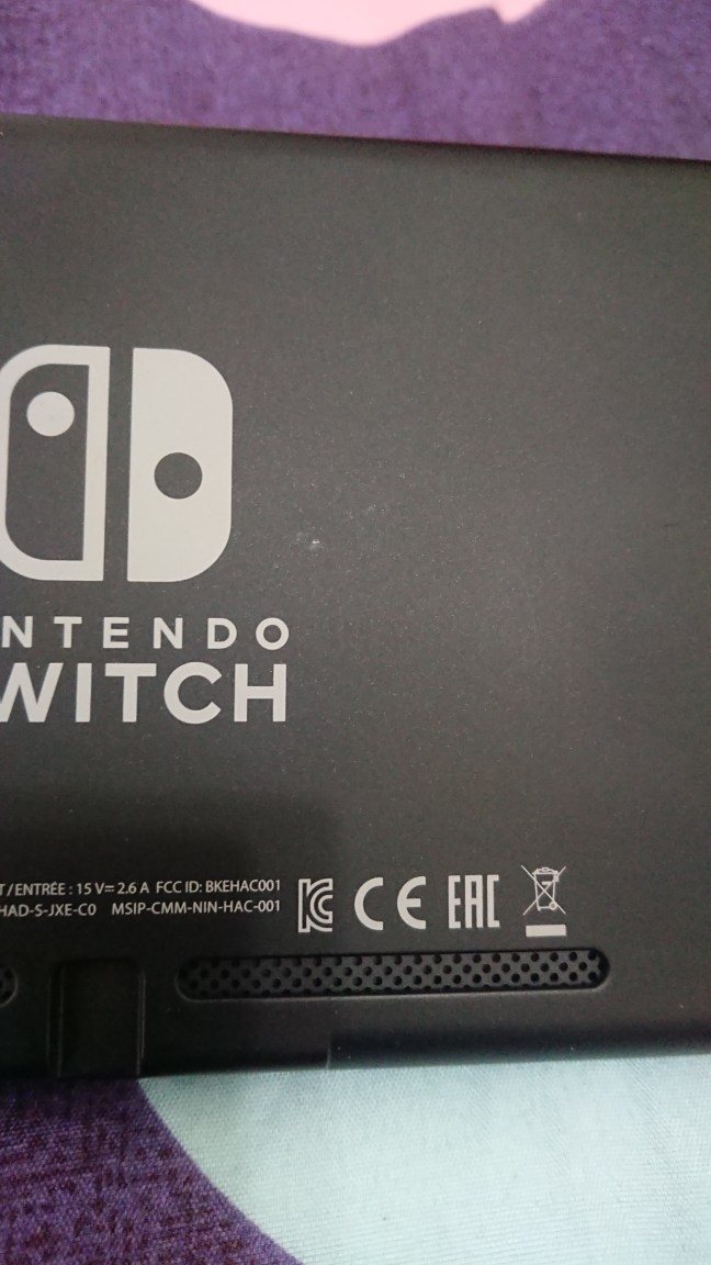 問題 新買的主機開箱就刮傷了 Ns Nintendo Switch 哈啦板 巴哈姆特