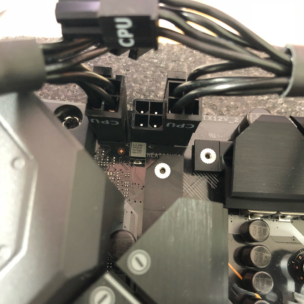 【問題】CPU 供電插槽8+4pin @電腦應用綜合討論 哈啦板 - 巴哈姆特