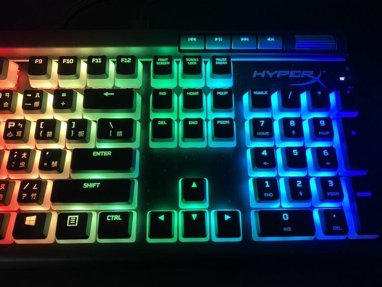 心得】RGB 透光雙色布丁鍵HyperX Alloy Elite 2 機械鍵盤簡單開箱@電腦