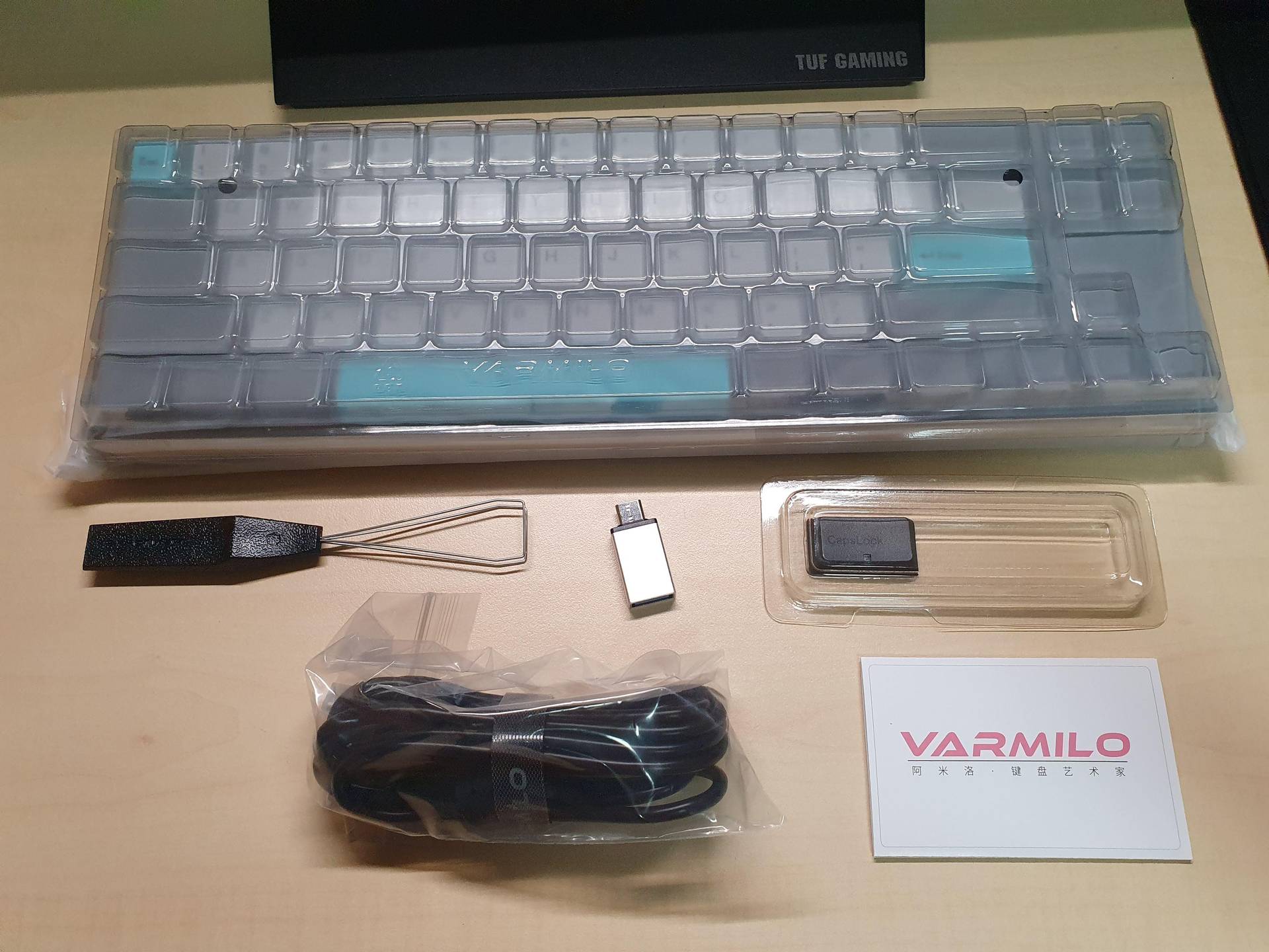 【心得】阿米洛 MIYA PRO 夜色 60% 紅軸開箱 @電腦應用綜合討論 哈啦板 - 巴哈姆特