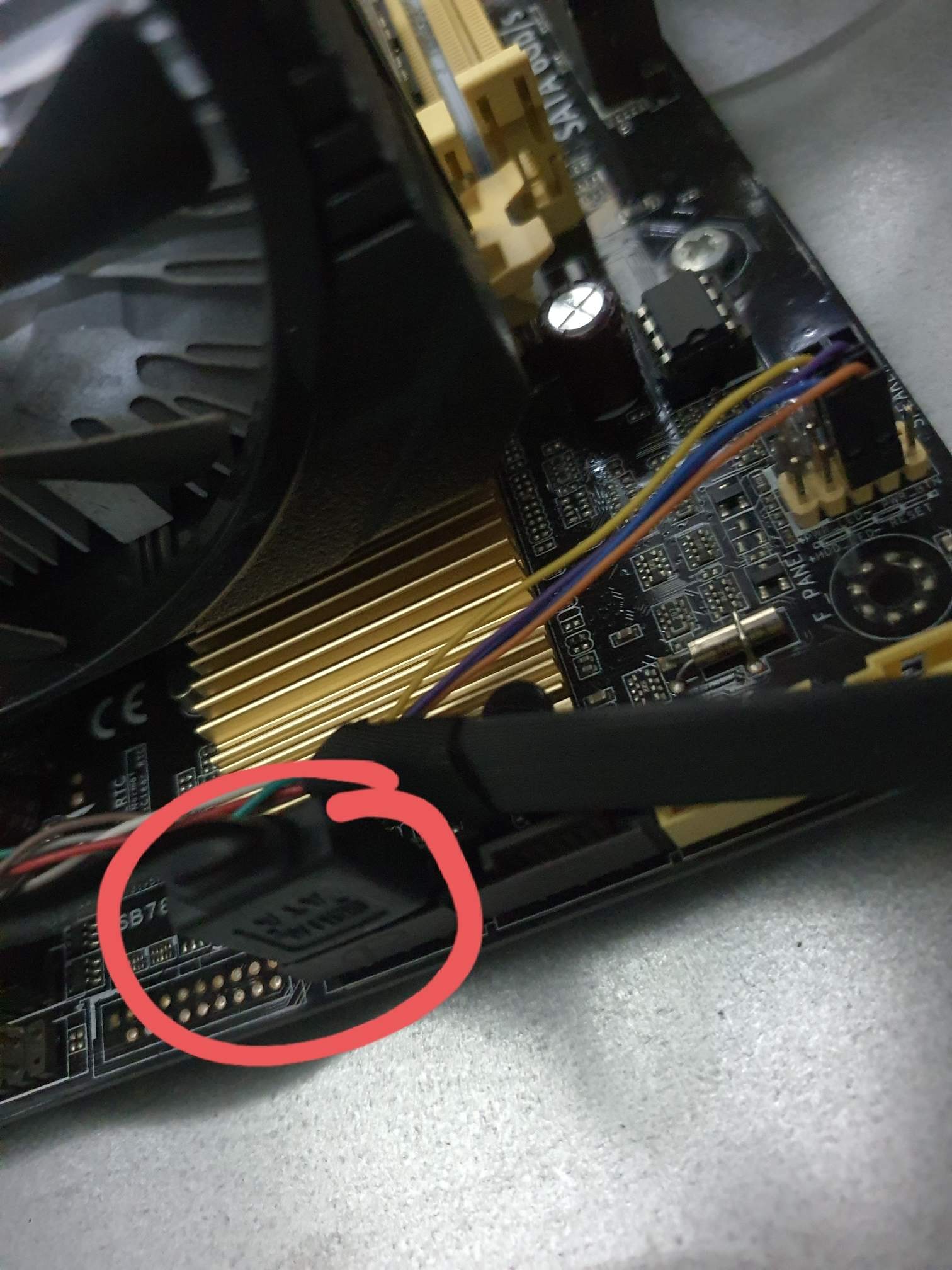 問題】拿了網咖2手電腦，但不會用，目前沒畫面@電腦應用綜合討論哈啦板- 巴哈姆特