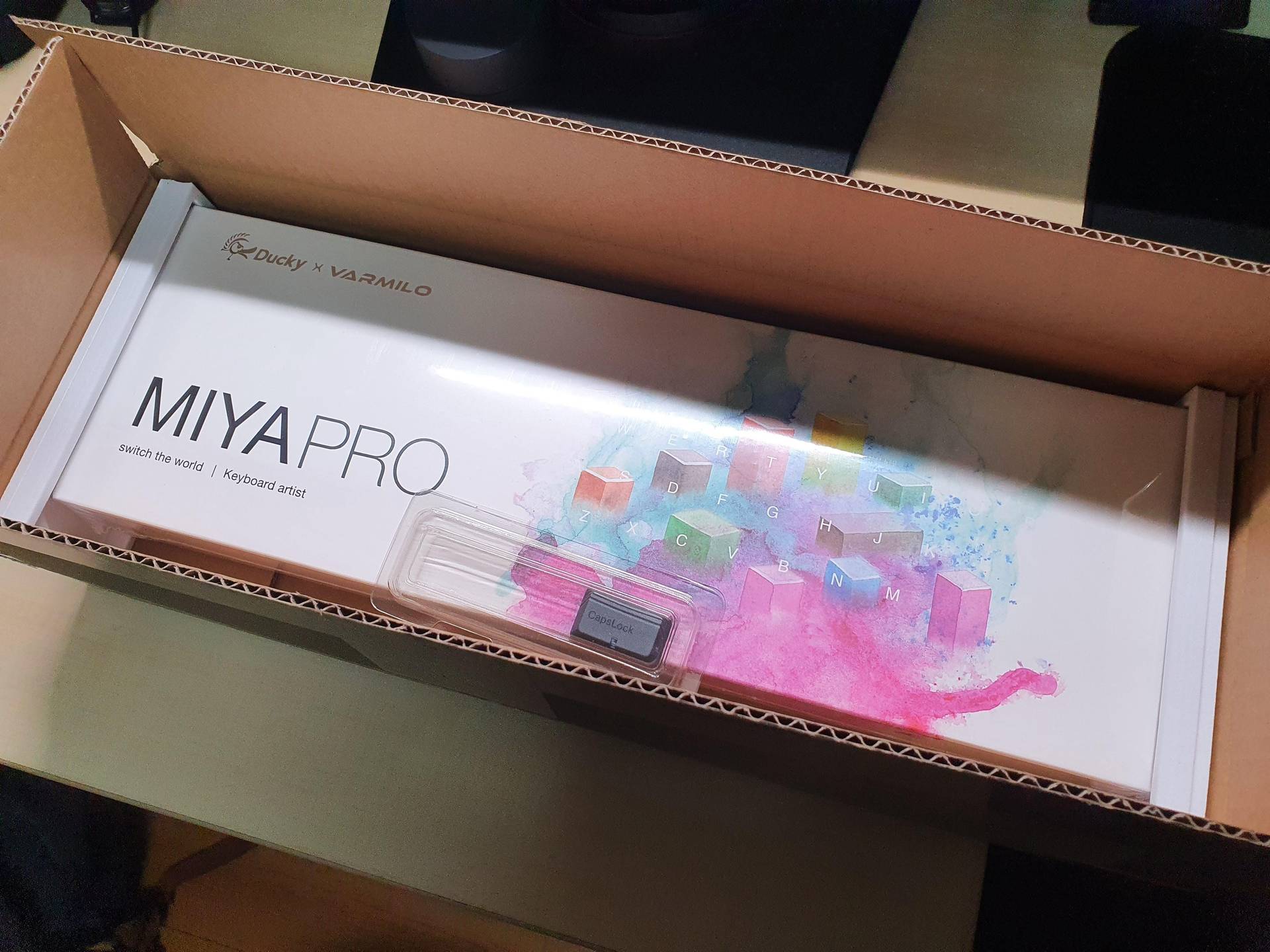 【心得】阿米洛 MIYA PRO 夜色 60% 紅軸開箱 @電腦應用綜合討論 哈啦板 - 巴哈姆特