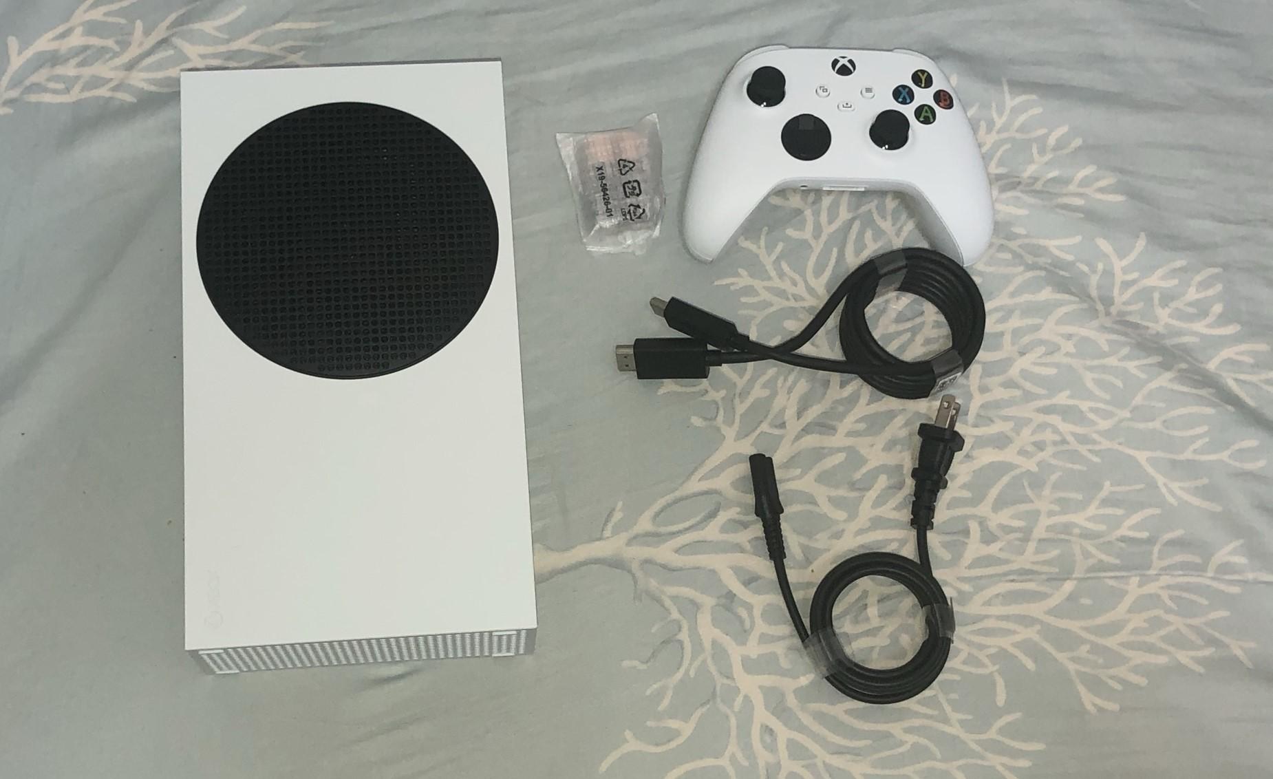 xbox series s 512gb おまけ付き 1月半使用（心得】Xbox Series S 兩 