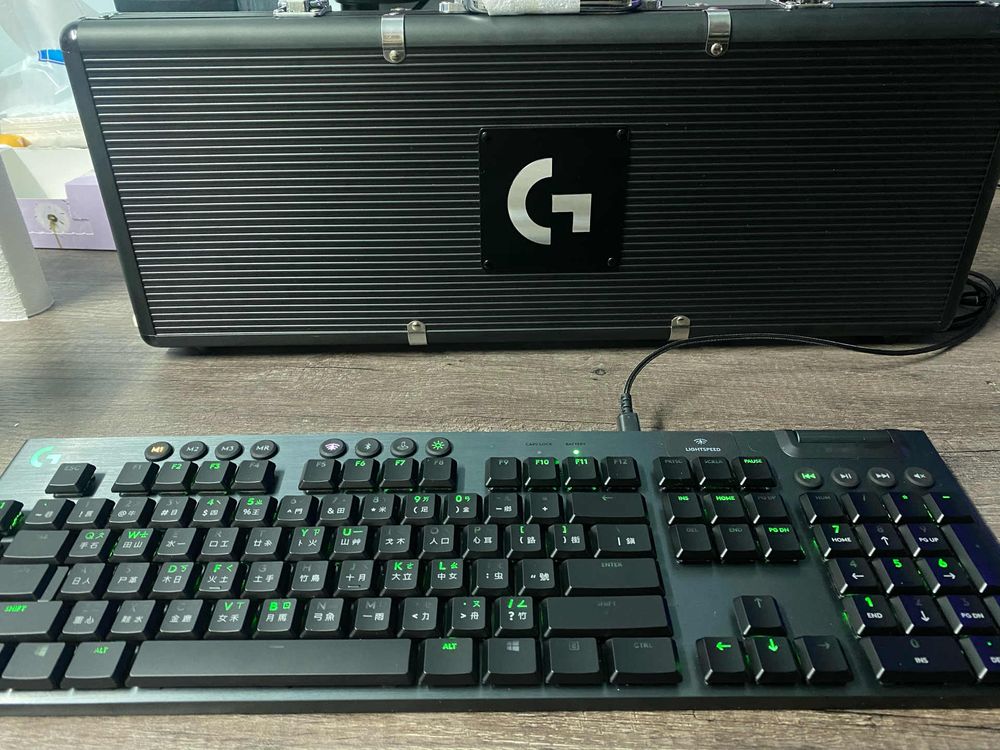 【心得】羅技 G913 簡單開箱 @電腦應用綜合討論 哈啦板 - 巴哈姆特
