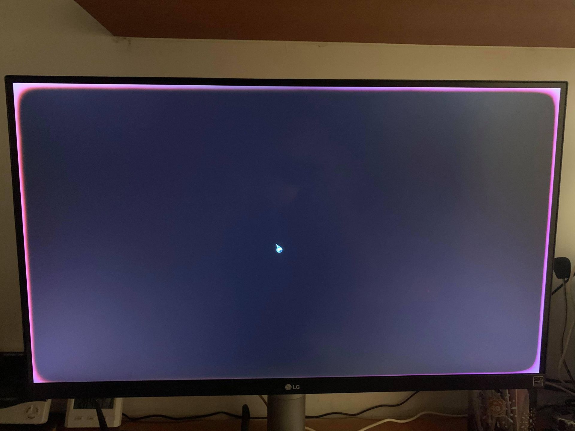 【問題】這樣也算 IPS 螢幕漏光嗎?? @電腦應用綜合討論 哈啦板 - 巴哈姆特