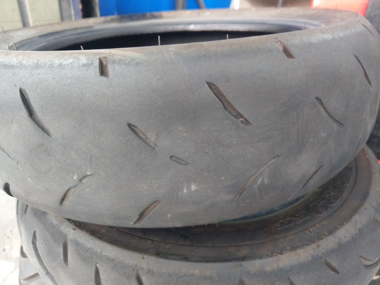 心得】初次輪胎更換心得分享@汽機車討論哈啦板- 巴哈姆特