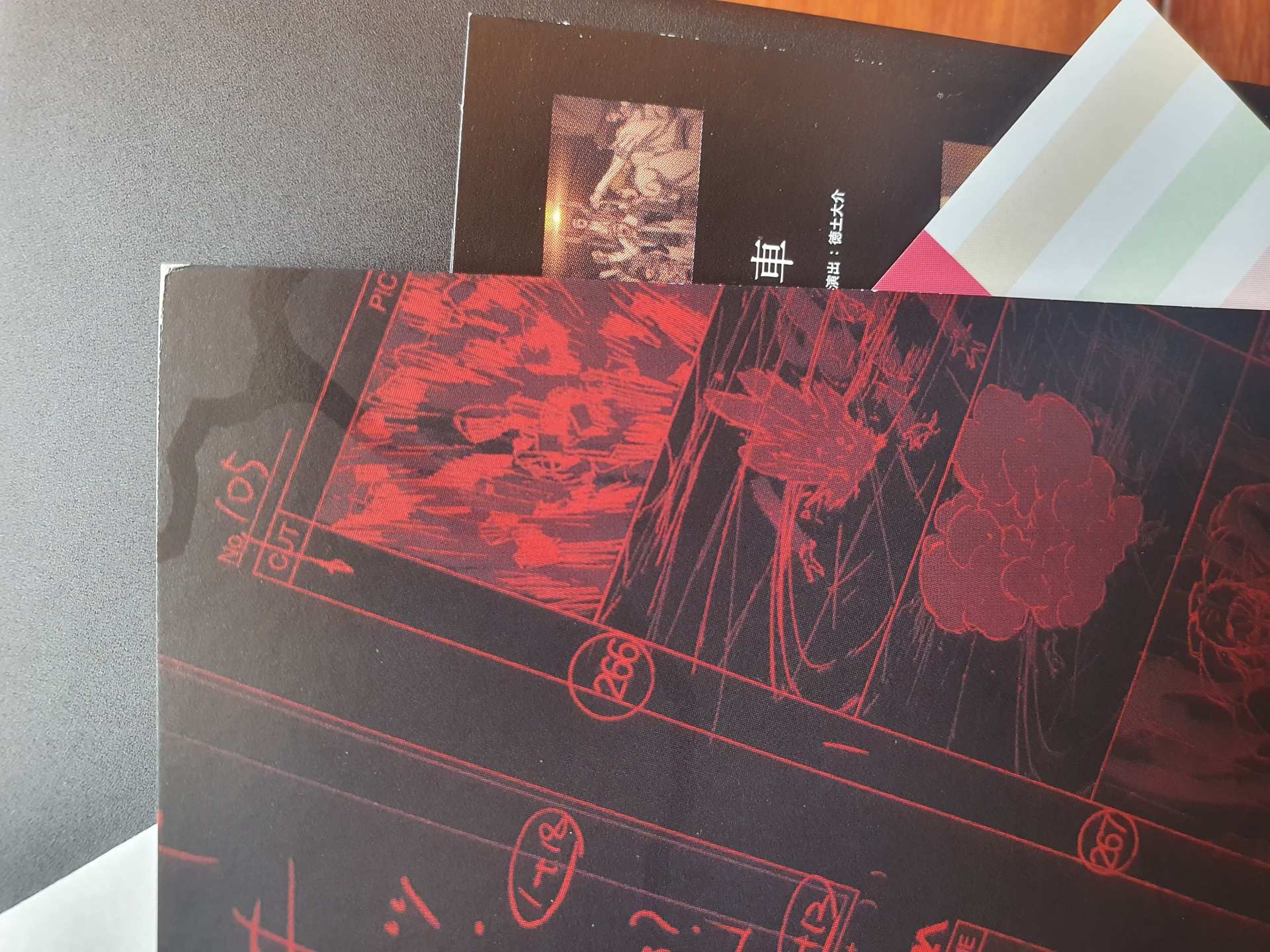 【心得】第一次收到品質那麼爛的bd @進擊的巨人 哈啦板 - 巴哈姆特