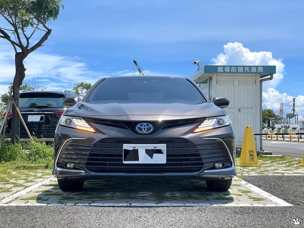 心得 Toyota Camry 21 8 5代 Hybrid 油電尊爵古銅棕 特殊色實車開箱 汽機車討論哈啦板 巴哈姆特