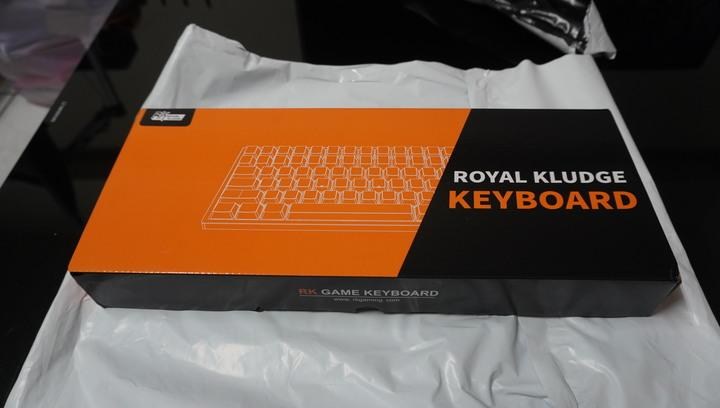 【開箱】[又敗家了] ROYAL KLUDGE 96% 三模紅軸機械式充電鍵盤 RK 100