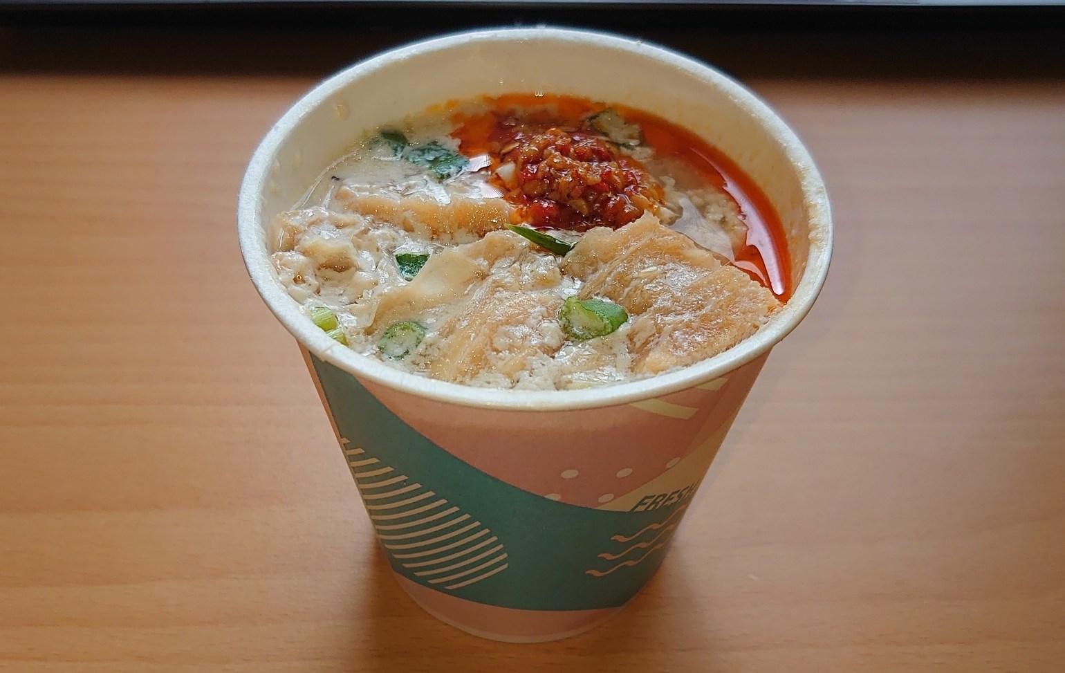 心得 買了一杯鹹豆漿當早餐 場外休憩區哈啦板 巴哈姆特