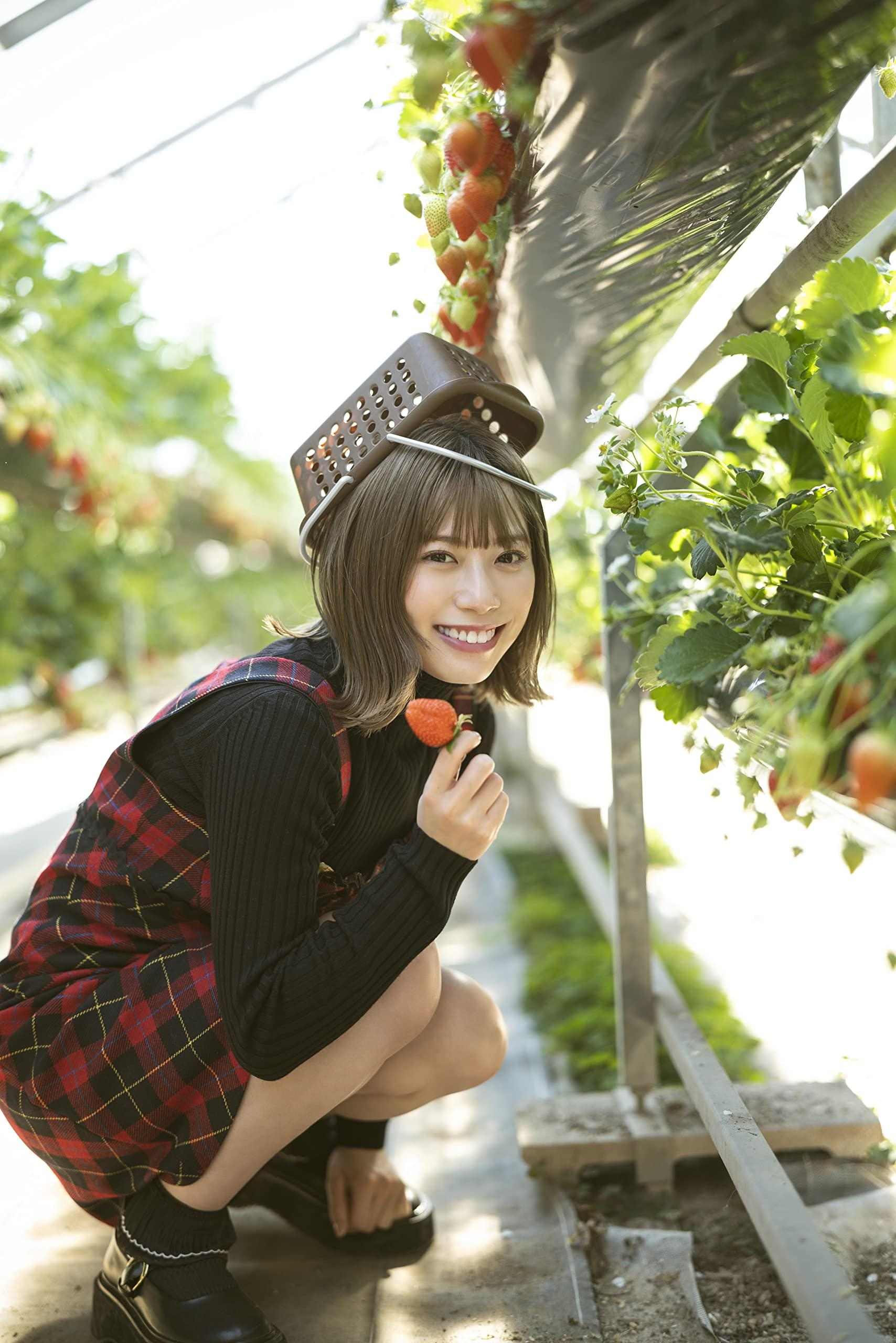 情報】東村芽依1st写真集「見つけた」 9月13日發售@AKB48 系列哈啦板