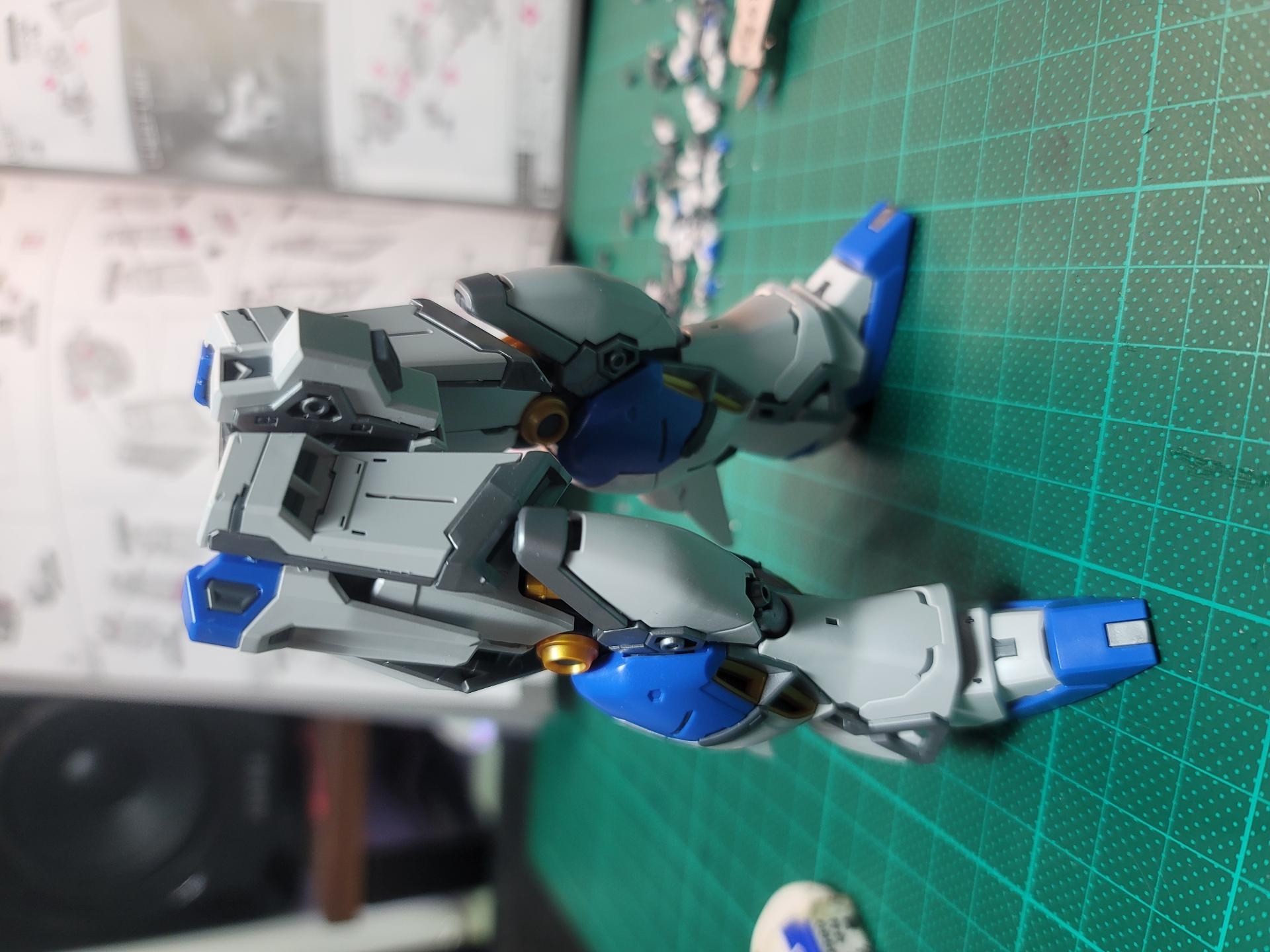 [達人專欄] BANDAI 萬代 RG 1/144 RX-93-v2 Hi-v鋼彈 開箱素組&心得 - harry0630的創作 - 巴哈姆特