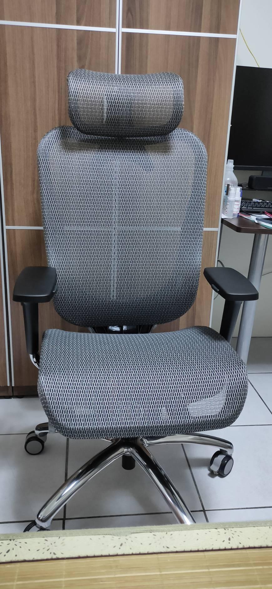 【心得】崴美 Mesh 3 Chair 華爾滋人體工學網椅尊爵版 - 冰礦銀 開箱 @電腦應用綜合討論 哈啦板 - 巴哈姆特