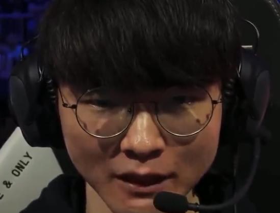 【討論】faker在確定要嬴jdg的當下並不是忍笑而是忍淚 @英雄聯盟 League of Legends 哈啦板 - 巴哈姆特