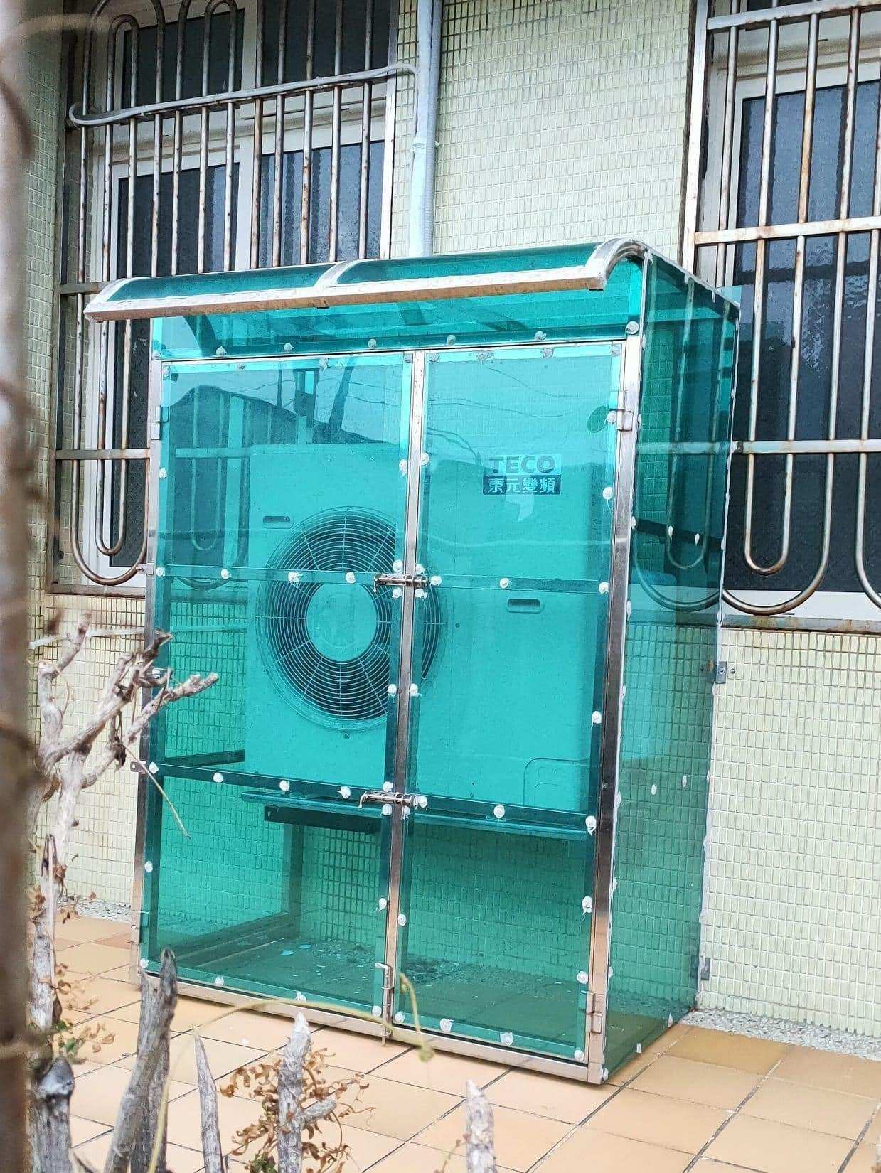 【問題】室外機防水 場外休憩區 哈啦板 巴哈姆特