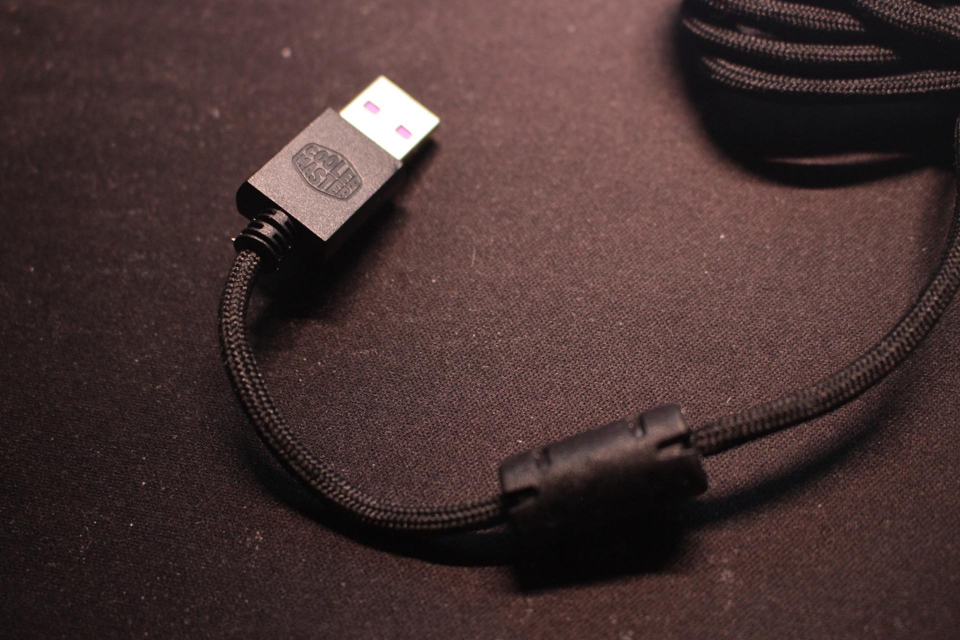 【心得】洞起來~~輕量化有線滑鼠 CoolerMaster MM710 不專業小白極簡開箱 @電腦應用綜合討論 哈啦板 - 巴哈姆特