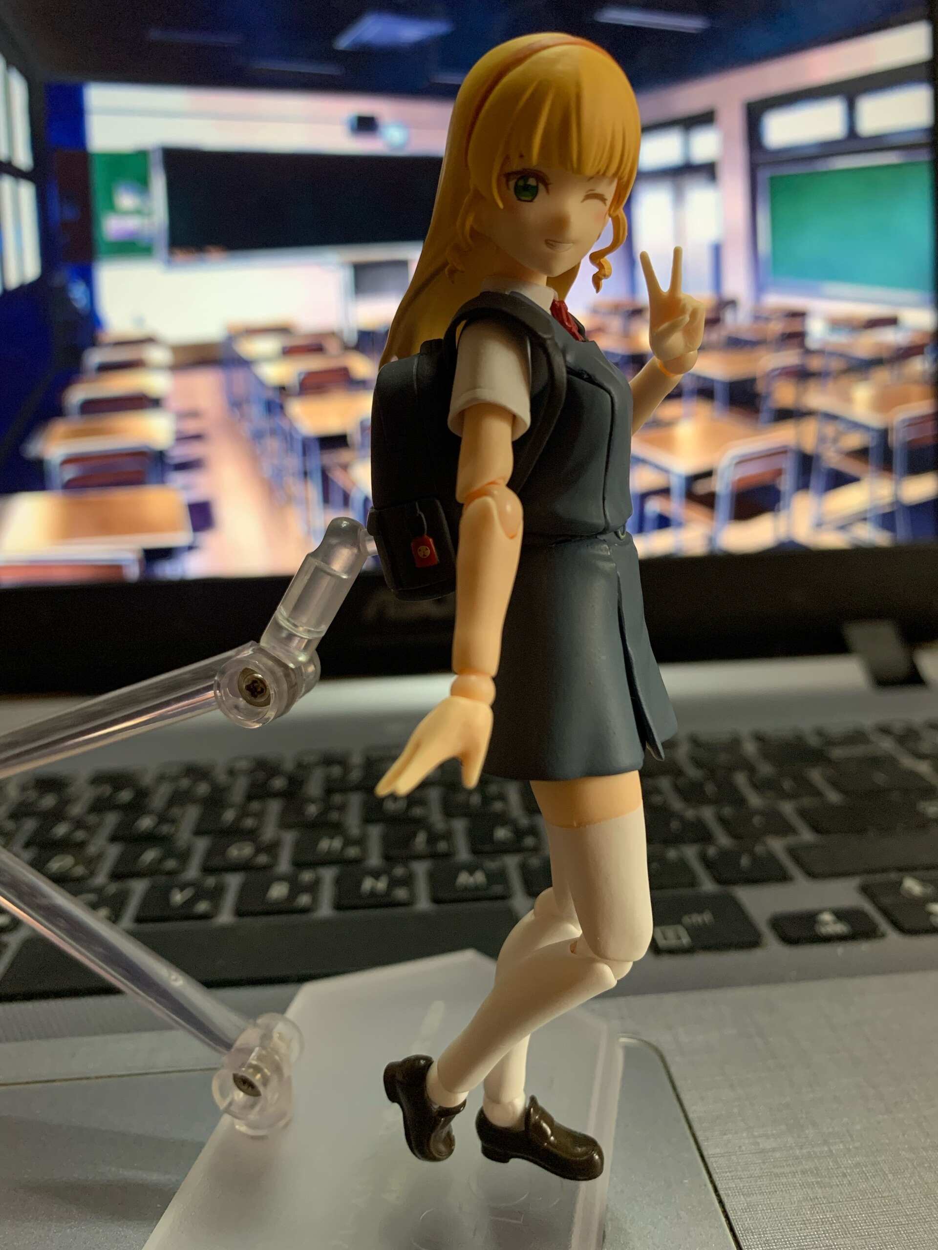 平安名すみれ　figma Amazon | figma ラブライブ！スーパースター!! 平安名すみれ