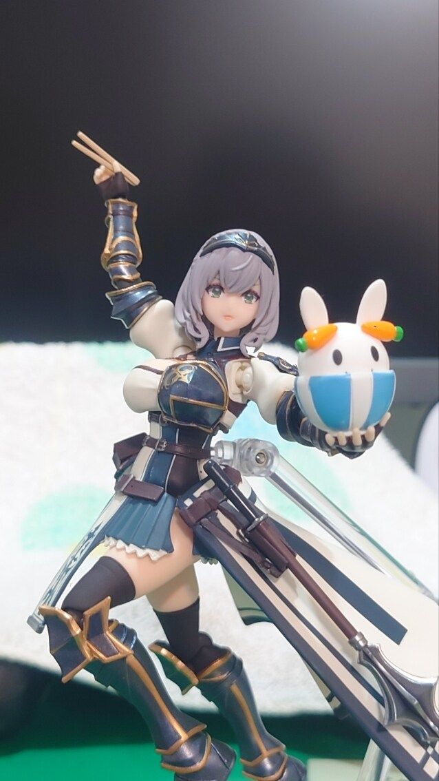 【心得】holo最大胸襟!腦筋騎士來啦! figma hololive 團長 白銀諾艾爾 @綜合公仔玩具討論區 哈啦板 - 巴哈姆特