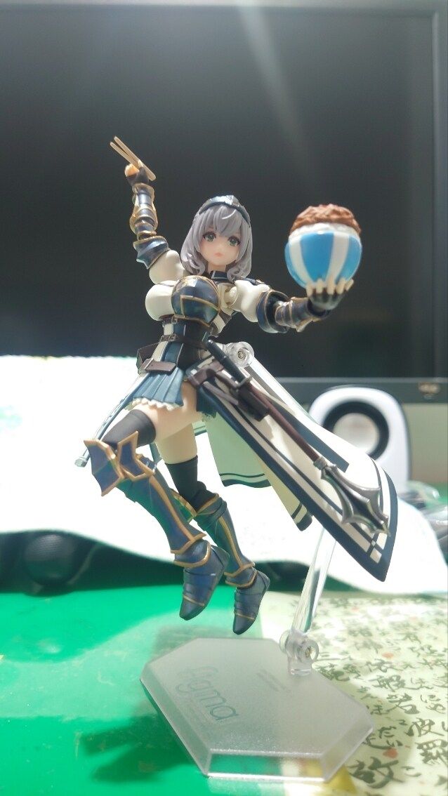 【心得】holo最大胸襟!腦筋騎士來啦! figma hololive 團長 白銀諾艾爾 @綜合公仔玩具討論區 哈啦板 - 巴哈姆特