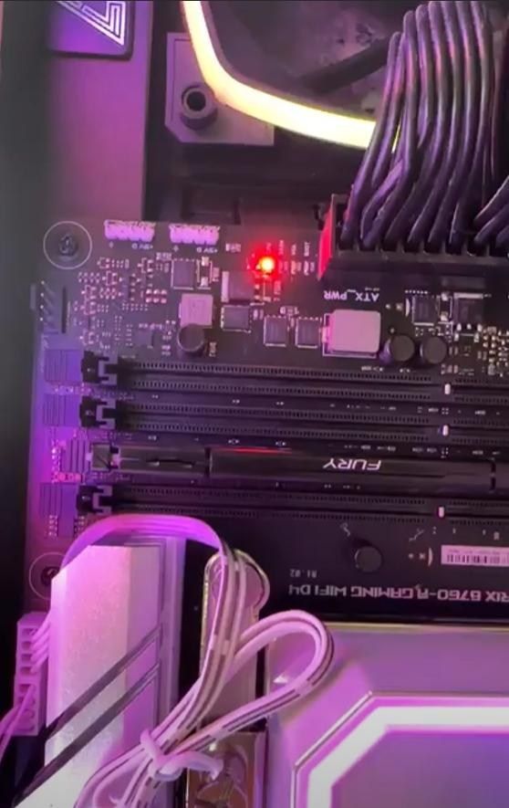 【問題】記憶體插靠近CPU兩槽無法開機是CPU還是主板的問題呢? @電腦應用綜合討論 哈啦板 - 巴哈姆特