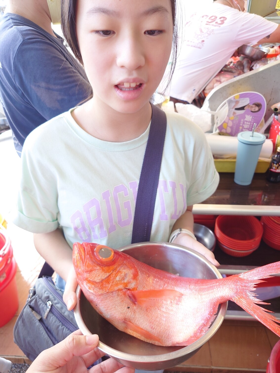 [食記]與南方澳海鮮的美好邂逅/宜蘭蘇澳/海珍活海鮮餐廳