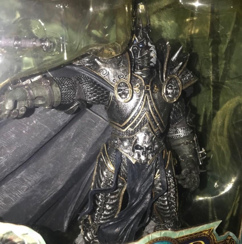 【魔獸世界DC公仔開箱】收藏7 巫妖王-阿薩斯 米奈希爾