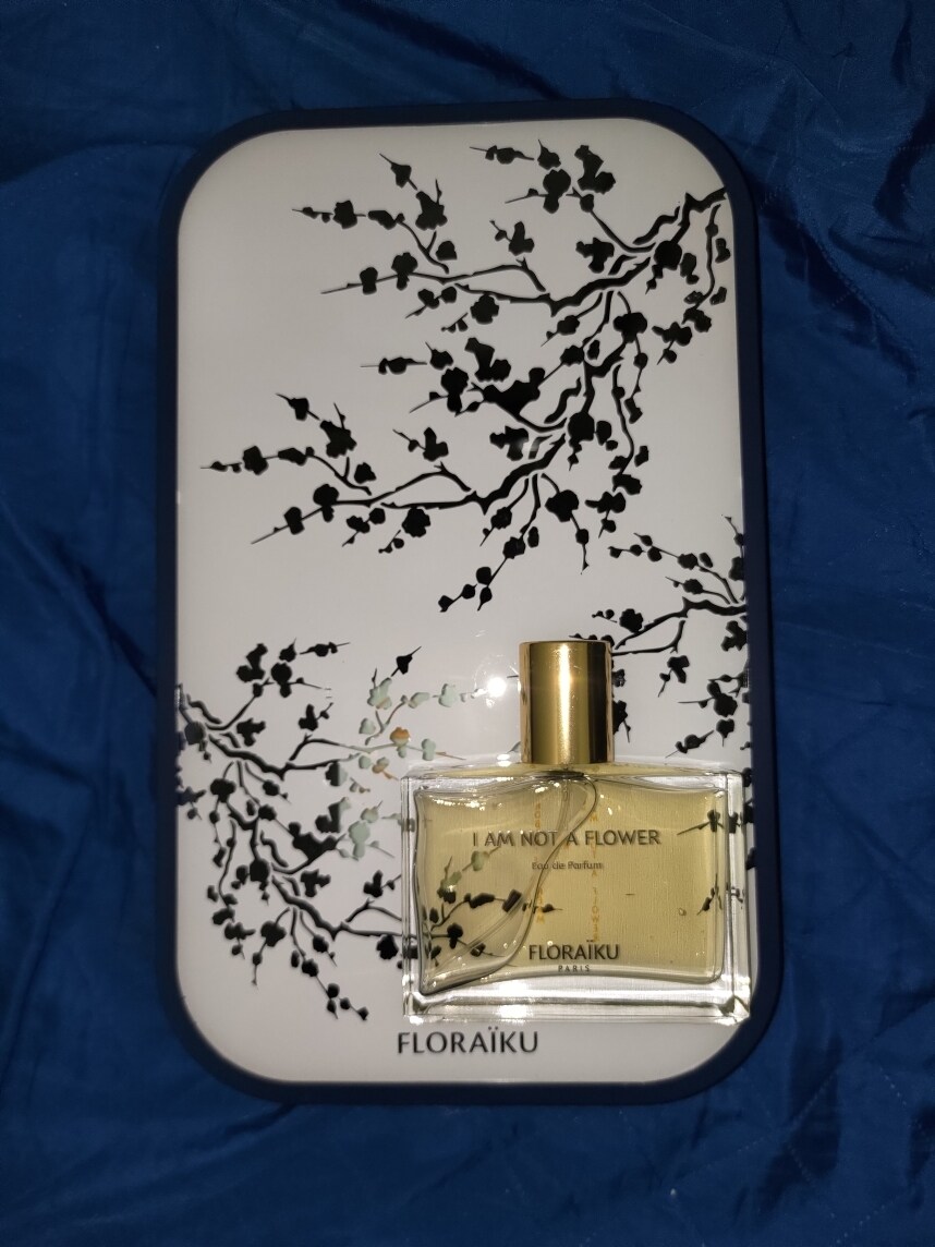 日本未上陸 I AM NOT A FLOWER 香水 FLORAÏKU Floraïku Paris US | I