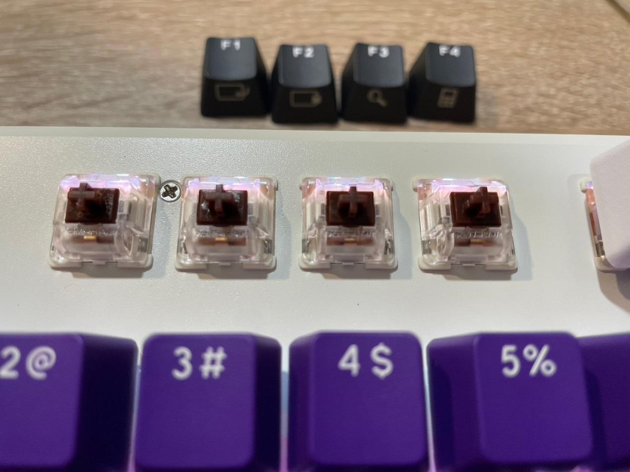 【心得】亮麗的白紫晶配色 irocks k74r開箱分享 @電腦應用綜合討論 哈啦板 - 巴哈姆特